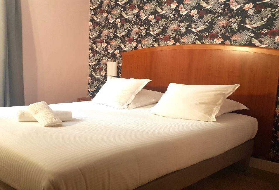 Standard Room 3 Star Hotel in Toulon Grand Hôtel Dauphiné