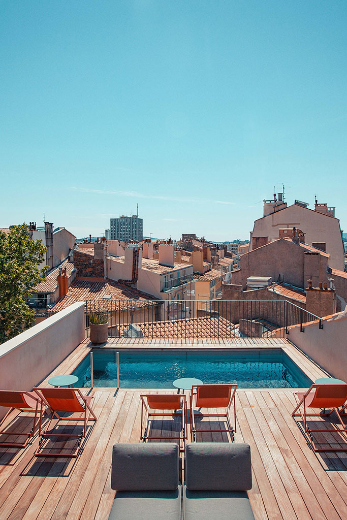 piscine-et-panorama-toulon-hotel-rooftop-dauphine-2025-1