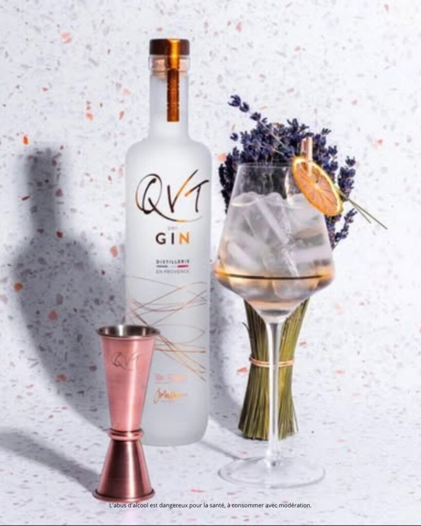 soirees-d-aout-a-toulon-bar-rooftop-grand-hotel-dauphine-QVT-gin-degustation-distillerie-provence-2