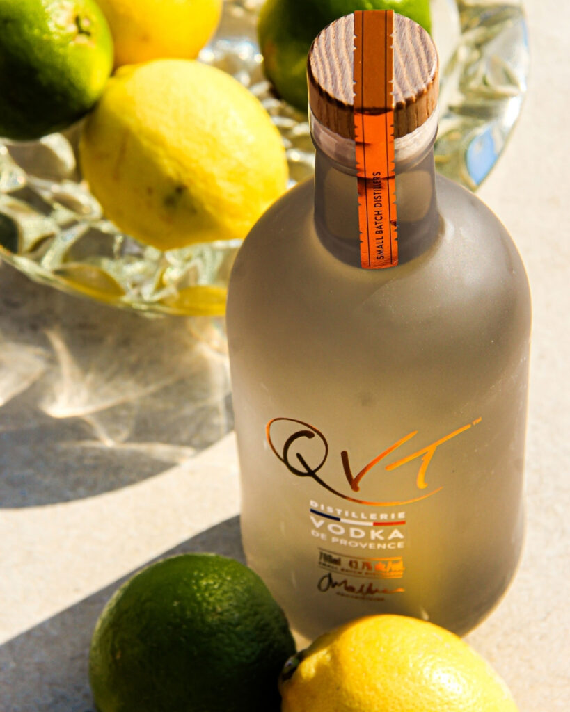 soirees-d-aout-a-toulon-bar-rooftop-grand-hotel-dauphine-QVT-vodka-degustation-distillerie-provence-1