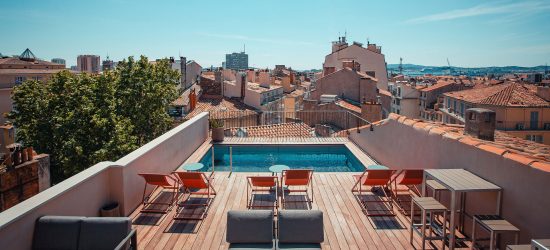 grand-hotel-dauphine-hotel-toulon-port-piscine-toit-terrasse-rooftop